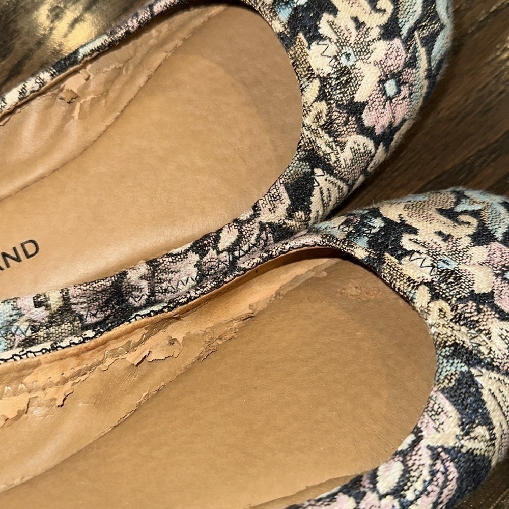LUCKY BRAND floral tapestry flats size 8 1/2 - Picture 5 of 12